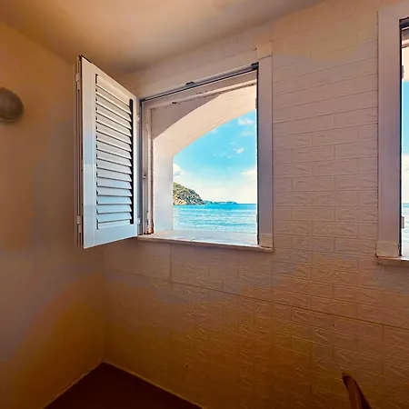 Lido Di Procida Guest House-2